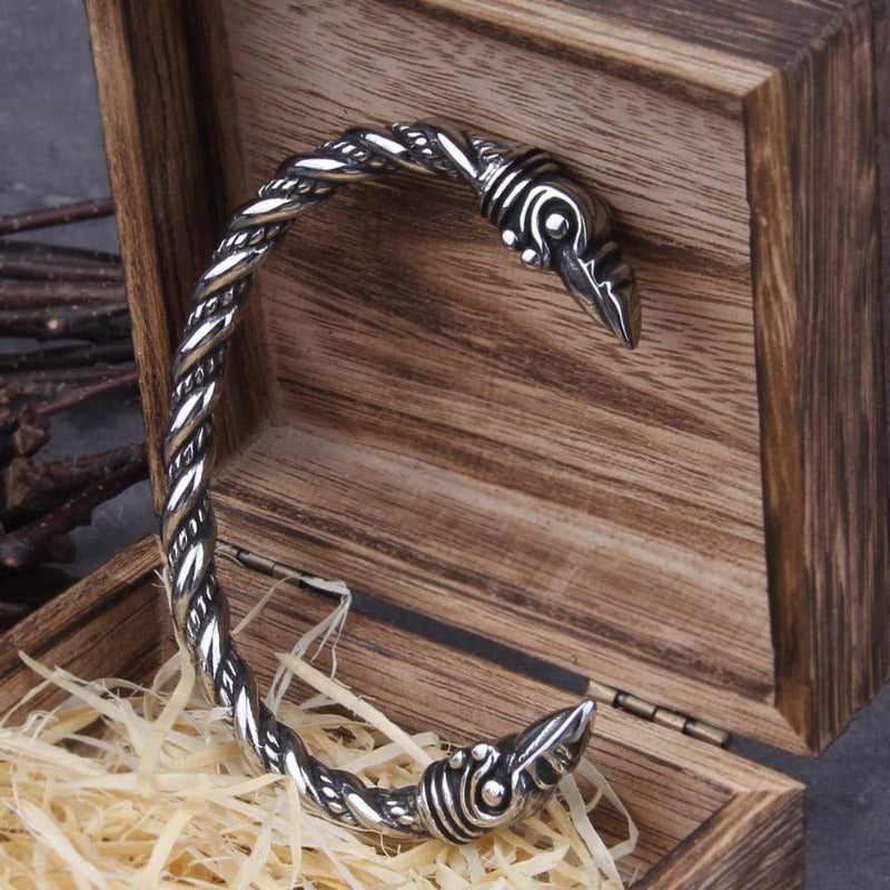 https://unique-leather-bracelets.com/products/collections-bracelets-products-bracelets-cuff-bracelets-distance-bracelets-leather-bracelets-mens-beaded-braceletsmens-norse-raven-stainless-steel-adjustable-bracelet
